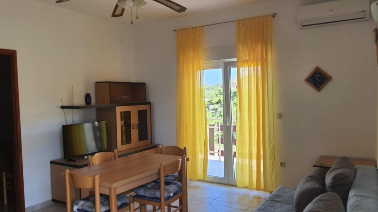 Apartments Irena Božava エクステリア 写真