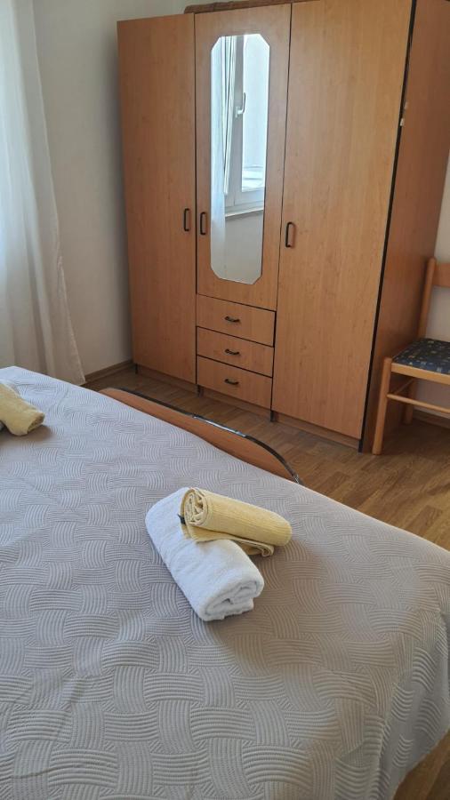 Apartments Irena Božava エクステリア 写真